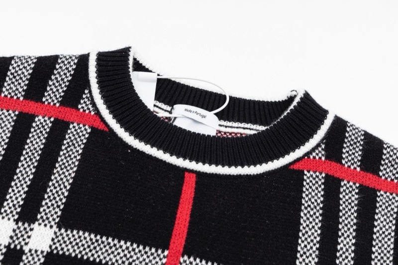 Burberry Sweaters